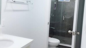 WiFi (free) - Cozy aprt-hotel (Winnipeg)
