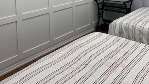 WiFi (free) - Cozy aprt-hotel (Winnipeg)