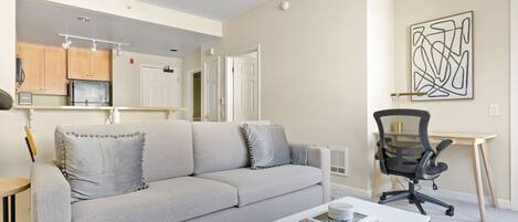 Télévision, chaîne hi-fi