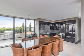 Fridge, microwave, oven, dishwasher