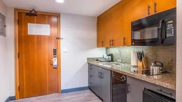 Microwave, stovetop, dishwasher, cookware/dishes/utensils