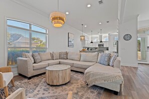 Smart TV, fireplace, video games