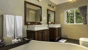 Lilac | Bathroom | Free toiletries, hair dryer, bathrobes, slippers