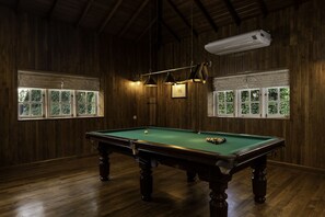 Billards