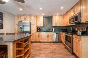 Unclassified image, 3 of 49, button