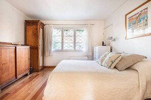 1 bedroom, iron/ironing board, free WiFi, bed sheets - Cozy ground floor apartment with garden in the heart of Vitacura (Vitacura)