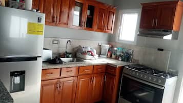 Oven, stovetop