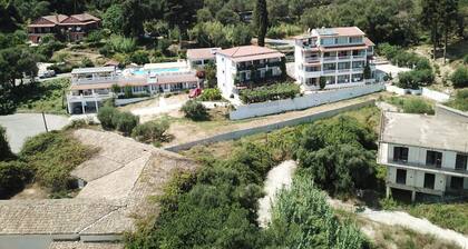 Family / pax5 sea view apartment