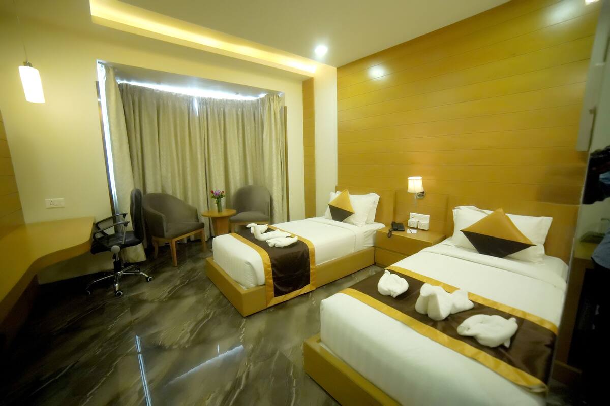 In-room safe, desk, iron/ironing board, free WiFi