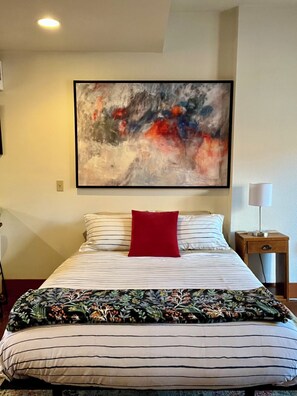 1 bedroom, iron/ironing board, free WiFi, bed sheets - Urban Hub, Alberta Arts -ADA (Portland)