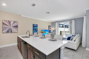 Interior - New Listing! Storey Lake Resort, 6mi to Disney & 11mi to Universal - FS355260 (Kissimmee)