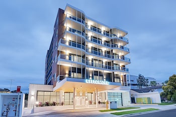 Littomore Suites Kingswood