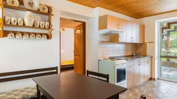 Fridge, microwave, cookware/dishes/utensils