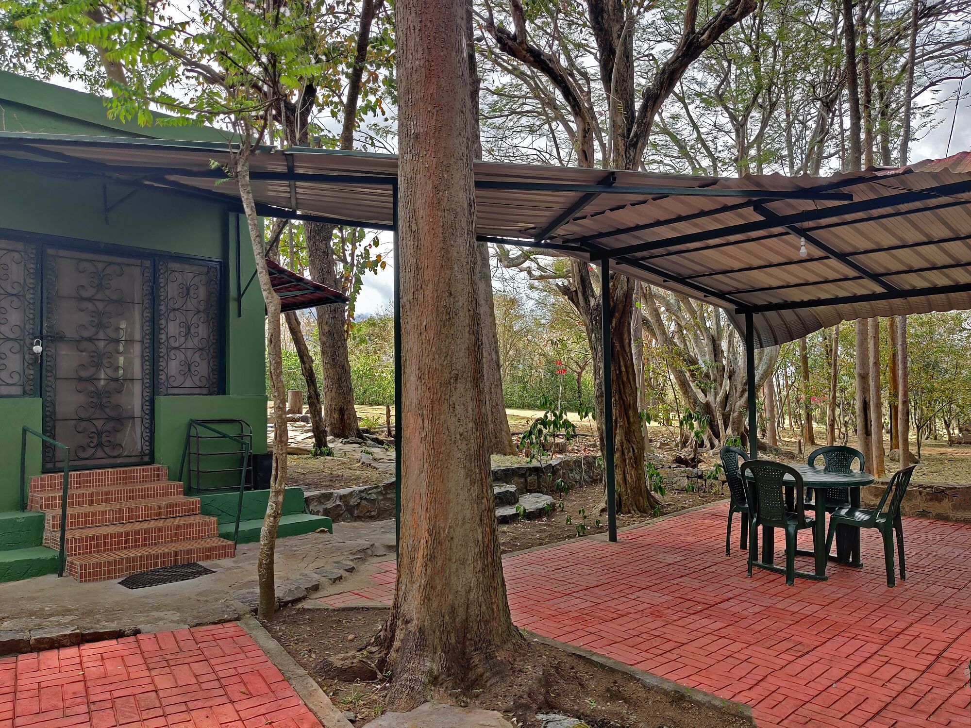 Deluxe Double Room | Living area