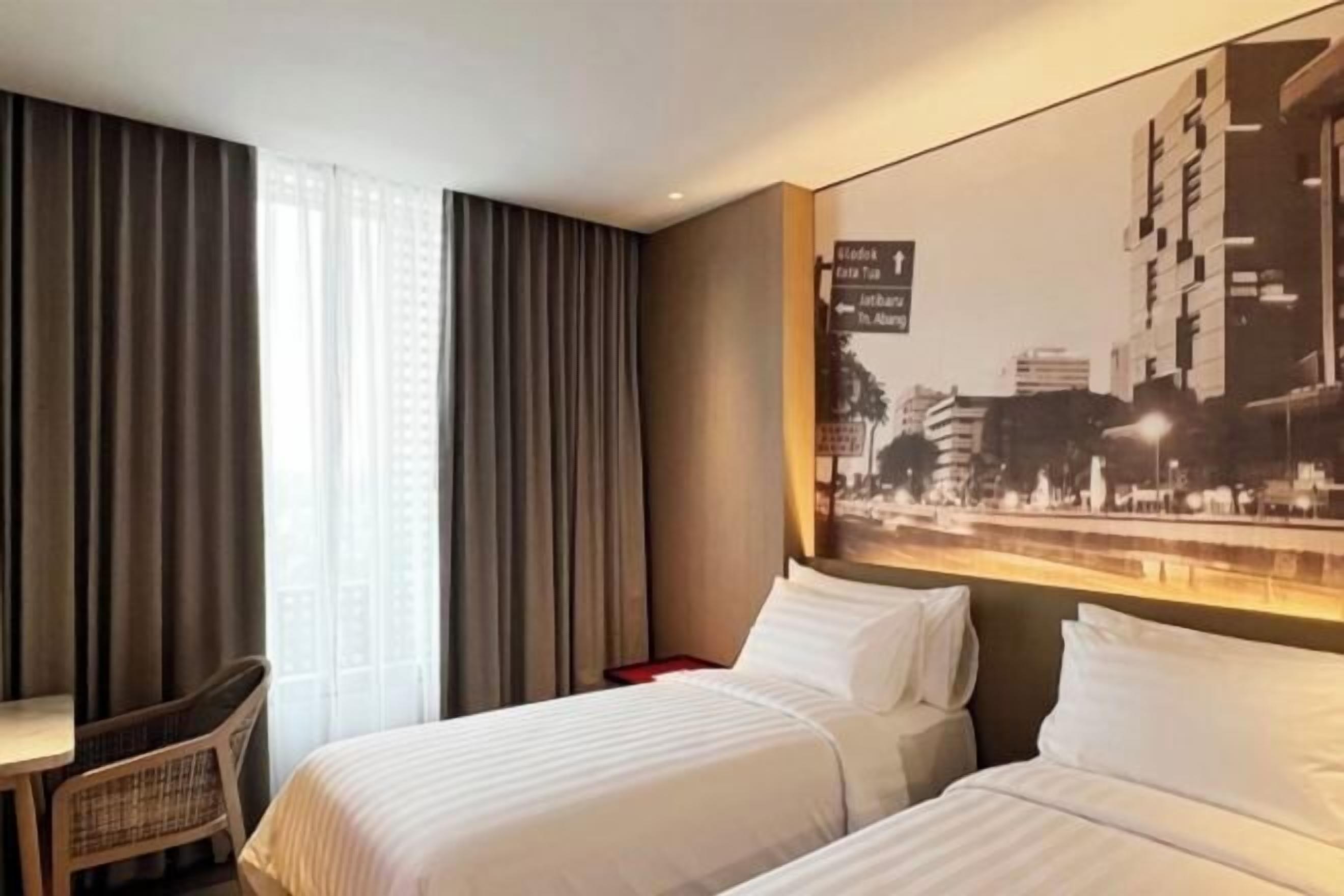 Minibar, soundproofing, free WiFi
