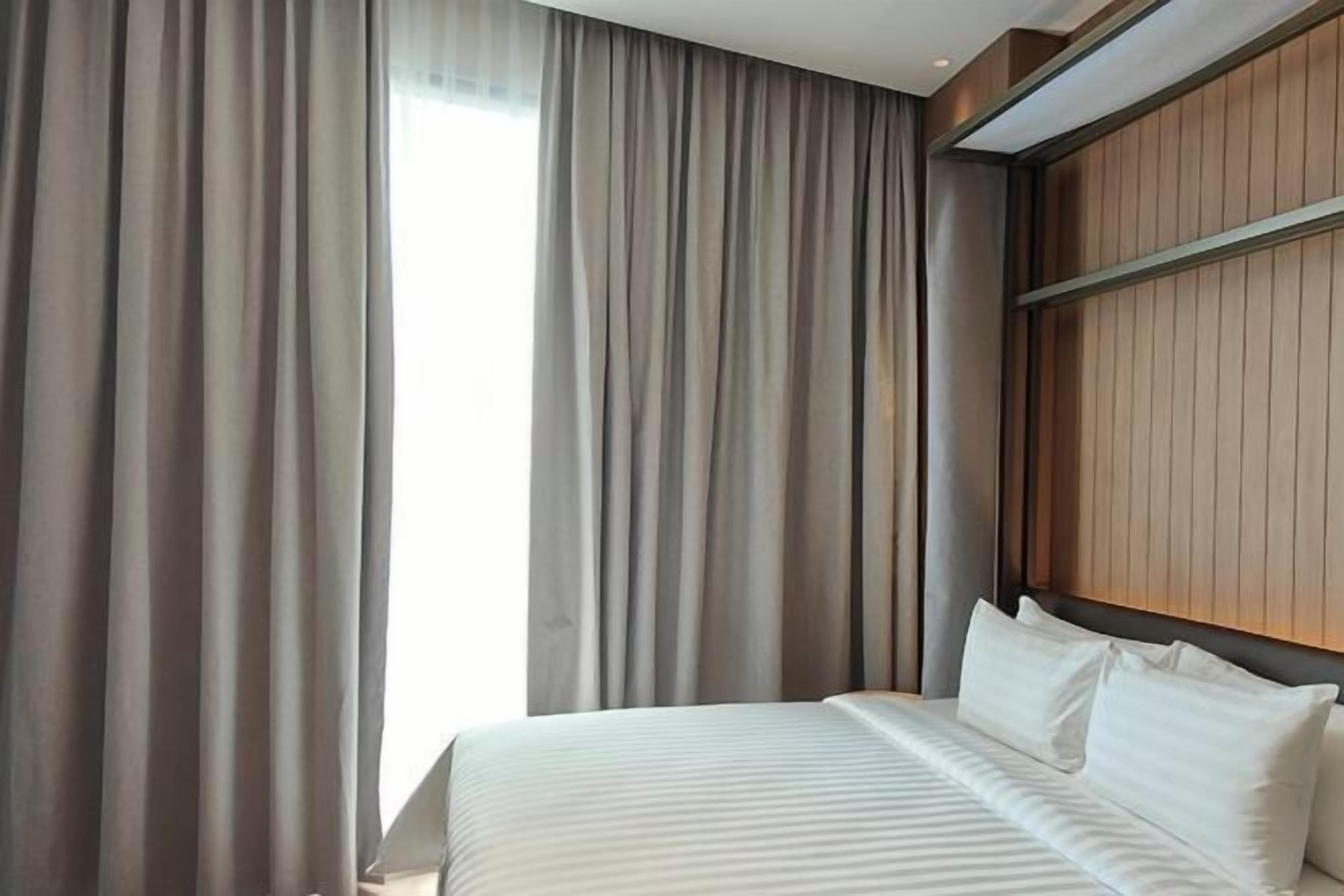 Minibar, soundproofing, free WiFi