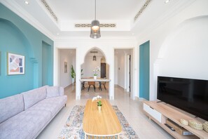 TV - 8071 Al Tajer Residences | 1 Bedroom (Dubai)