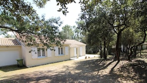 Exterior - 5-room house with large garden in Domino, sleeps 6, pets allowed (Saint-Georges-d'Oléron)