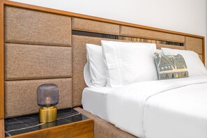 1 bedroom, iron/ironing board, free WiFi, bed sheets - 812 Canal Residence West Spanish | 1 Bedroom (Dubai)