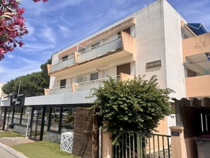 Exterior - Renovated 1-bedroom apartment in Cavalaire, near beach, air-conditioned with parking (Cavalaire-sur-Mer)