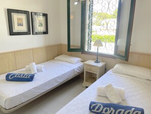 3 chambres, fer et planche Ă repasser, Wi-Fi gratuit, draps fournis
