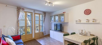 Cozy 1BR Apartment for 5 with Parking in Luz-Saint-Sauveur