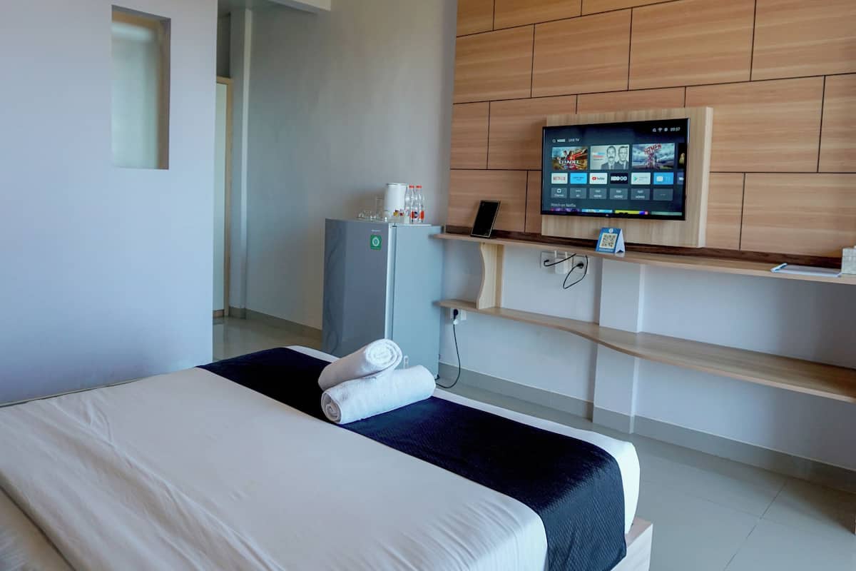 In-room safe, desk, blackout curtains, iron/ironing board
