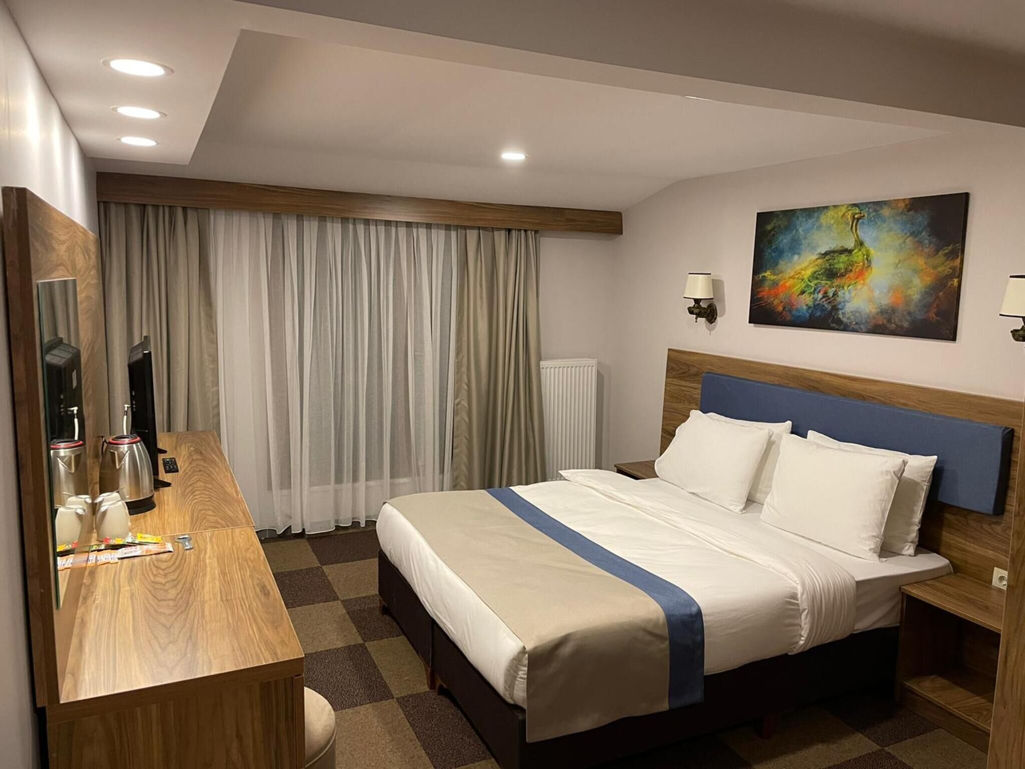 Literie de qualité, articles de minibar gratuits, coffre-fort, bureau