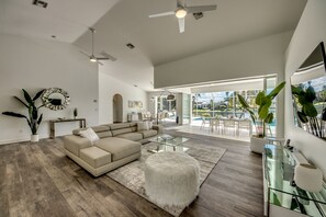 Smart TV, impianto stereo