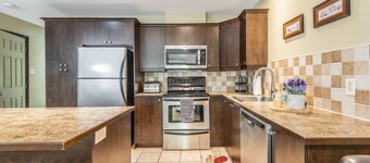 Townhouse with Free Shuttle to Tremblant Resort