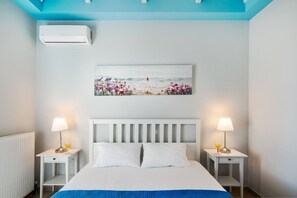 3 bedrooms, in-room safe, iron/ironing board, travel crib