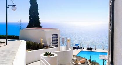 Dog-Friendly Apartment Espejo del Mar with Sea View, Shared Pool & Wi-Fi