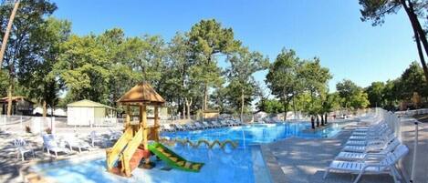 Piscine extérieure, piscine chauffée