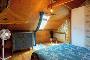 2 chambres, Wi-Fi gratuit, draps fournis