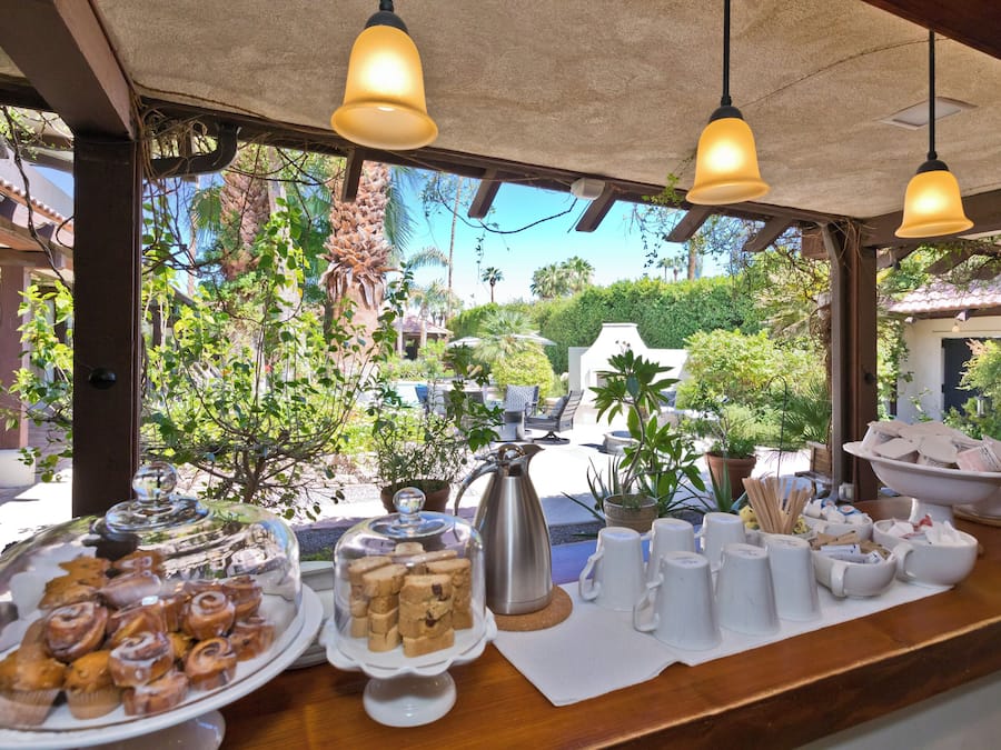 Free daily continental breakfast