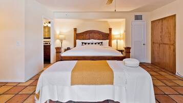 Deluxe Room | Free WiFi, bed sheets