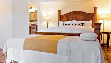 Deluxe Room | Free WiFi, bed sheets