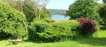 Sea View 1-bed Cottage With Private Garden