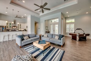 Smart-TV og stereoanlegg