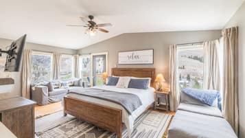 3 Schlafzimmer, BĂŒgeleisen/BĂŒgelbrett, kostenloses WLAN, BettwĂ€sche