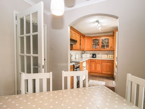 Cottage | Interior
