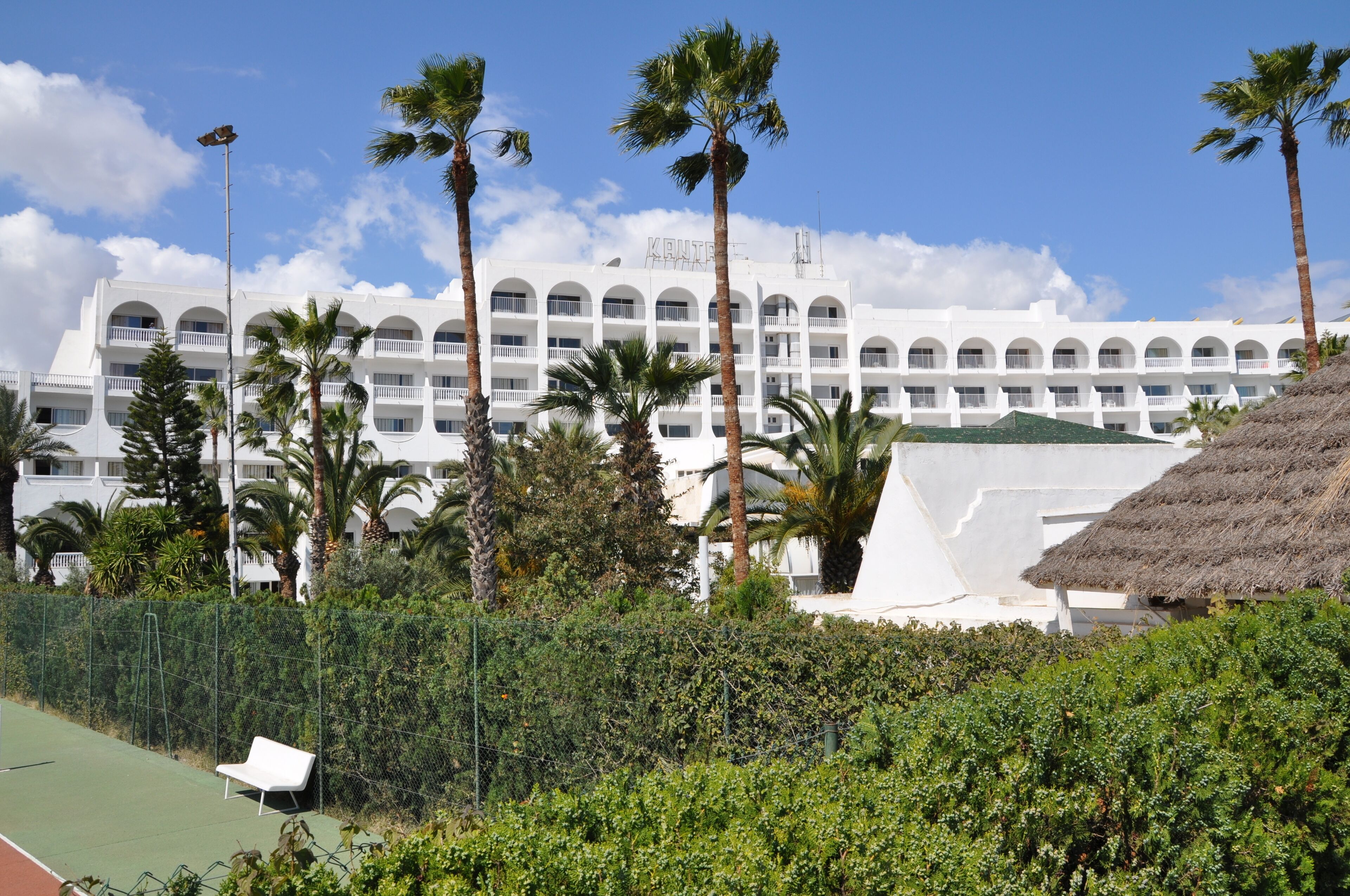 Fachada de la propiedad