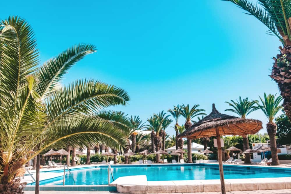 Hotel Kanta Resort & Spa