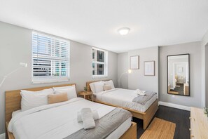 3 chambres, fer et planche à repasser, lit de bébé portatif, Wi-Fi