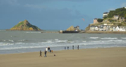 Gite 3 ch,3 salles de bain, 3 wc entre St Malo, Dinan, Erquy en BRETAGNE
