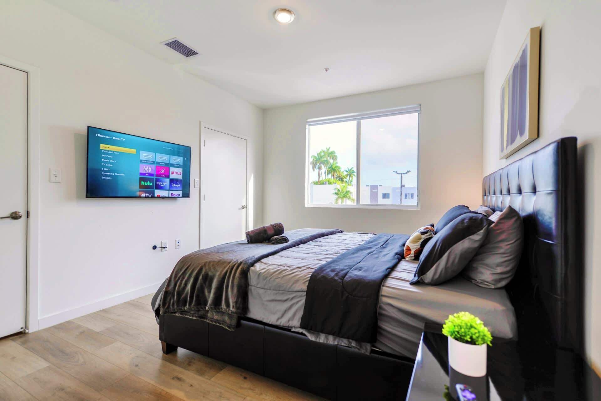 3 多间卧室、办公桌、熨斗/熨衣板、WiFi