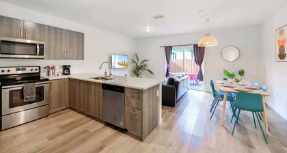 Free Parking | Spacious 2-Story Townhouse