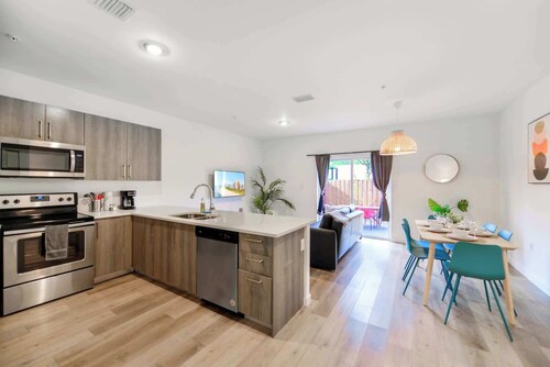 Spacious Miami Townhouse W Free Parking