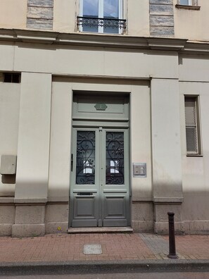 Exterior detail - Apartment in the center of Troyes (Troyes)