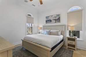 5 bedrooms, iron/ironing board, free WiFi, bed sheets